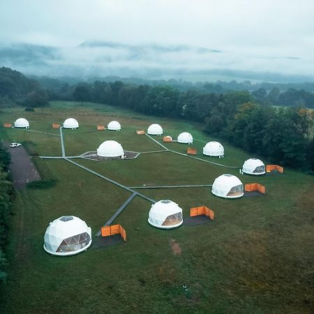 Dolny Kamenec Glamping Resort מראה חיצוני תמונה