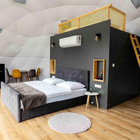 Dolny Kamenec Glamping Resort מראה חיצוני תמונה