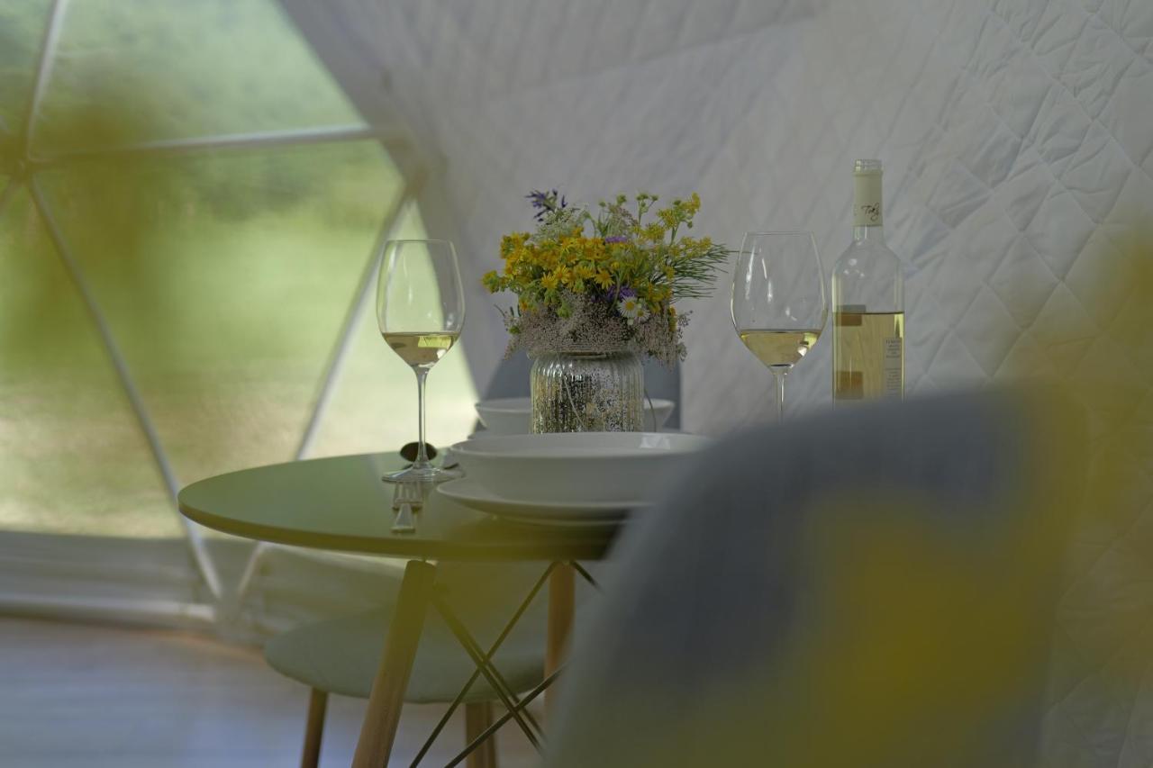 Dolny Kamenec Glamping Resort מראה חיצוני תמונה