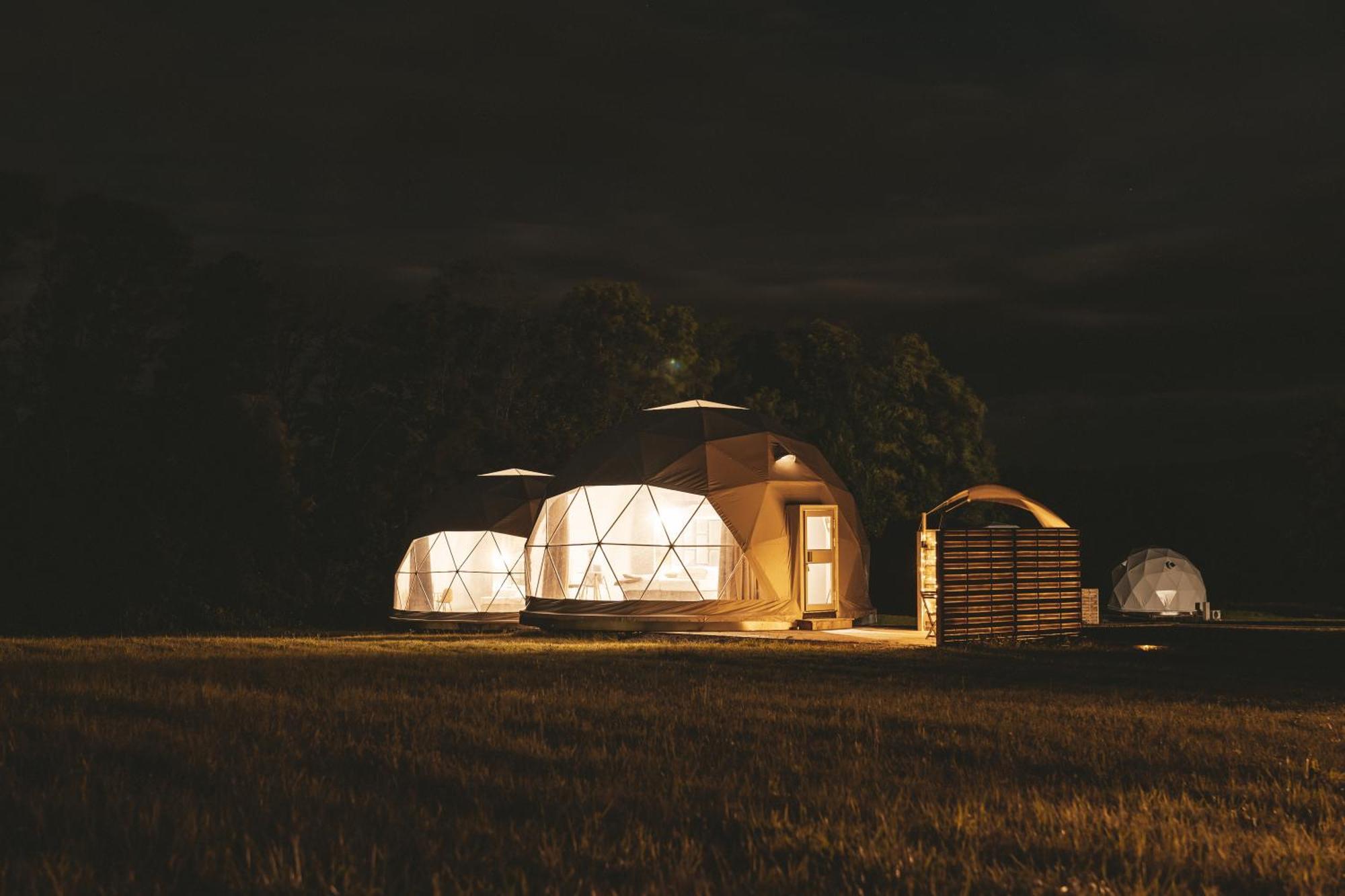 Dolny Kamenec Glamping Resort מראה חיצוני תמונה