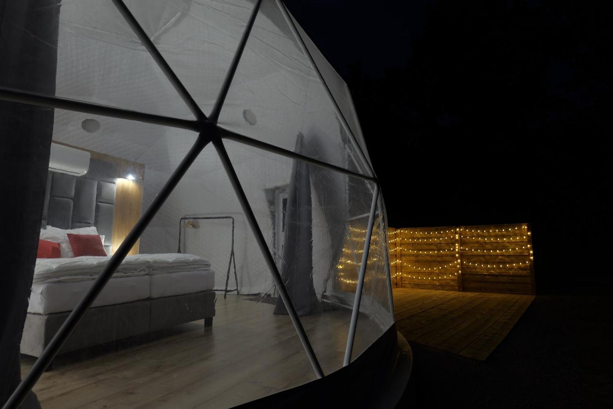 Dolny Kamenec Glamping Resort מראה חיצוני תמונה