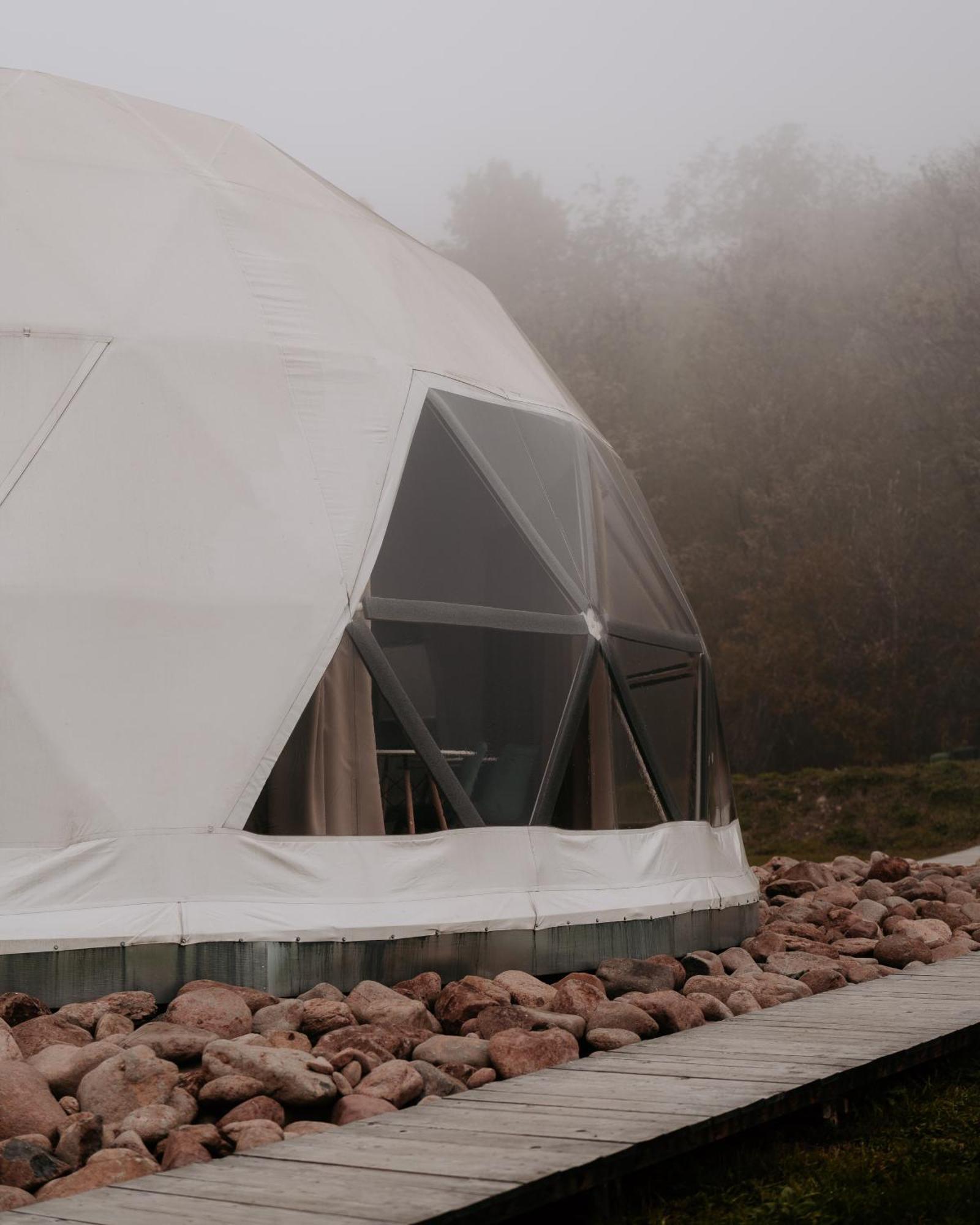 Dolny Kamenec Glamping Resort מראה חיצוני תמונה